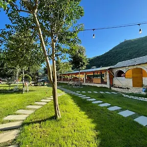  Hotel Kt Qato Albanien