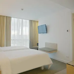 St Giles Makati מלון סן פדרו מקאטי